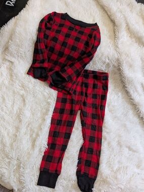 PJ essentials Red and Black Buffalo Plaid Super Soft Pajama Set Size 2T